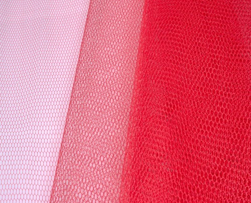 tkanina tiul sztywny w kolorze koral