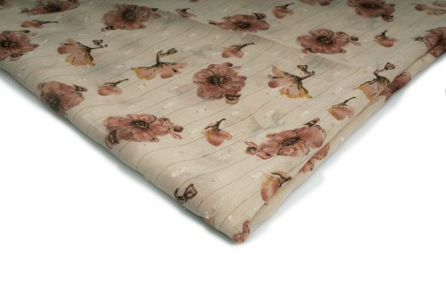 tkanina szyfon drukoway pudrowy róż w czerwone kwiaty