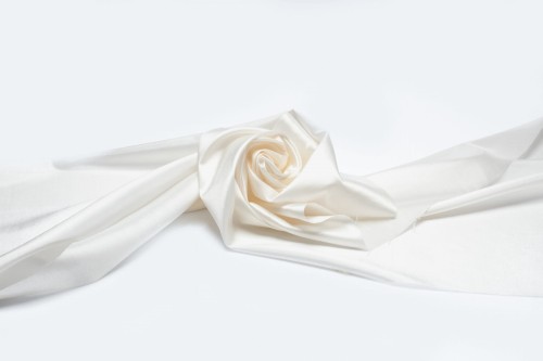 tkanina tafta gładka w kolorze ecru