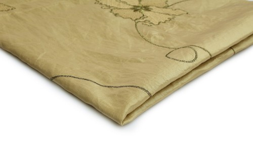 tkanina w haftowane kwiaty w kolorze jasna oliwka